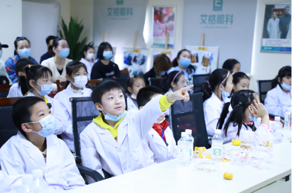 汉阳艾格第11期“小小眼科医生”体验营欢乐举办